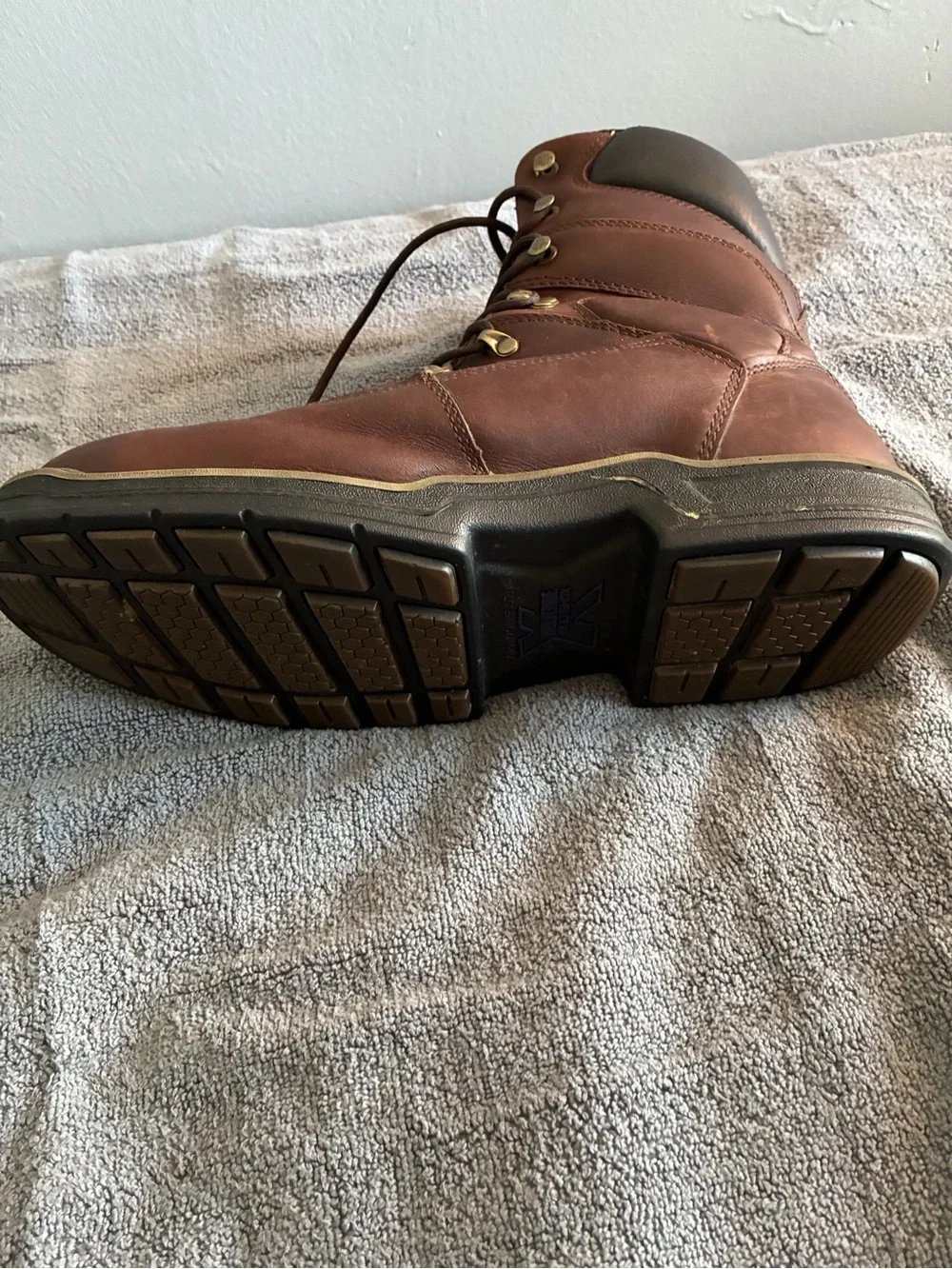 Wolverine Brown Leather Lace-Up Work Boots with Black Collar